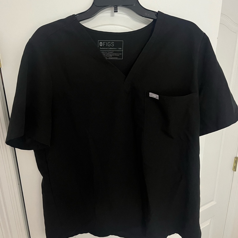 FIGS Women’s Scrub Top